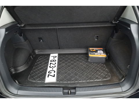 Volkswagen T-Cross 1.0 TSI Style DSG | Adapt. Cruise | CarPlay | Afn. Trekhaak | Navi | All Season | Stoelverw.