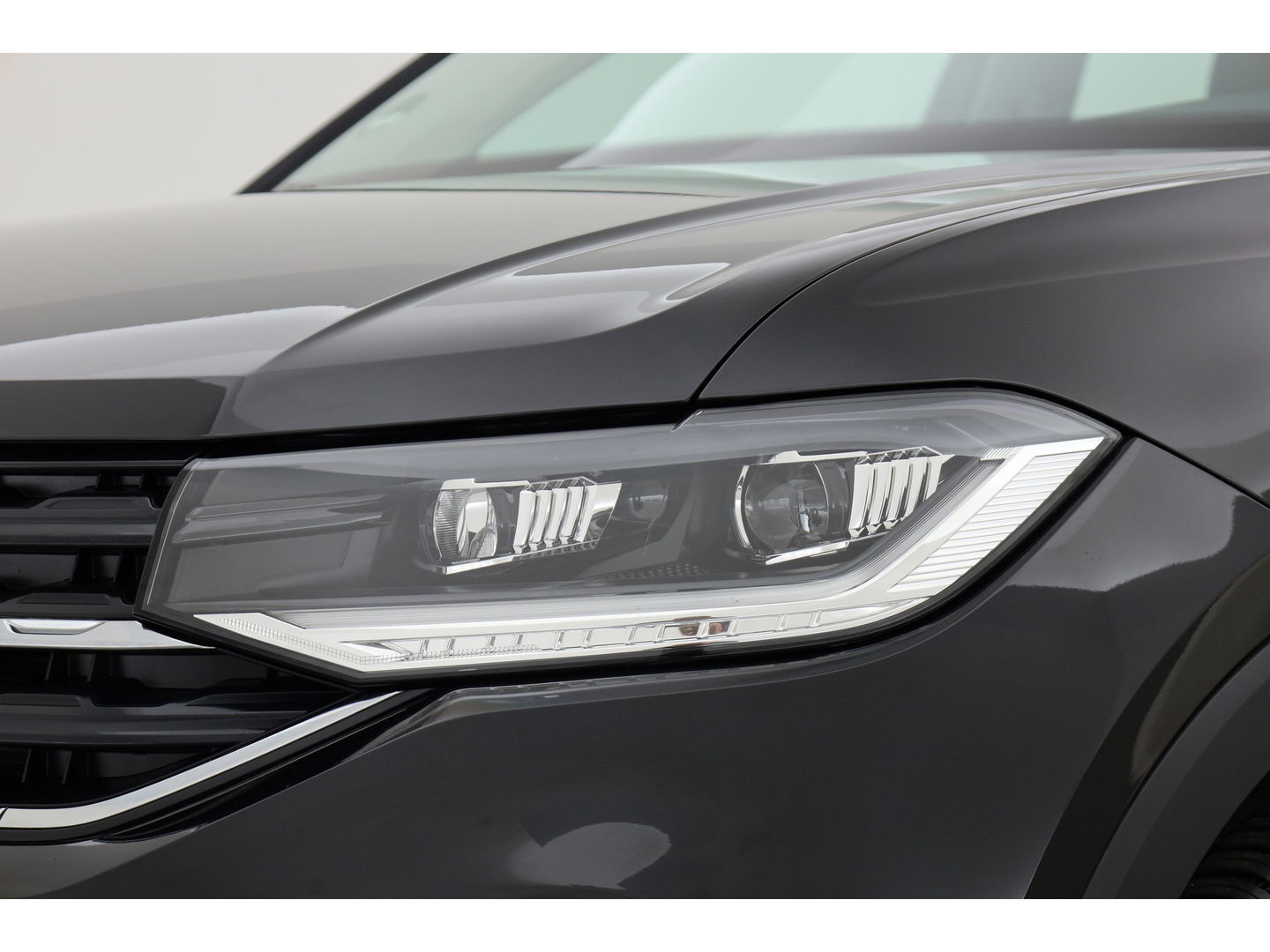 Volkswagen T-Cross 1.0 TSI Style DSG | Adapt. Cruise | CarPlay | Afn. Trekhaak | Navi | All Season | Stoelverw.