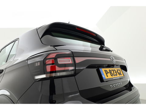 Volkswagen T-Cross 1.0 TSI Style DSG | Adapt. Cruise | CarPlay | Afn. Trekhaak | Navi | All Season | Stoelverw.