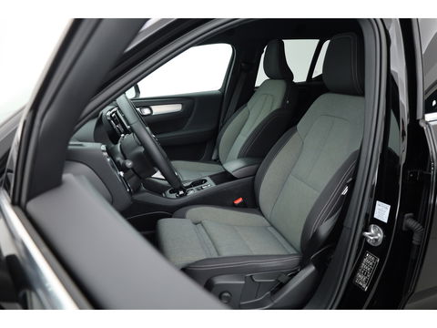 Volvo XC40 1.5 T4 Plug-in hybrid Core Bright | Facelift | Camera | Navi | Stoel- & Stuurverw. | CarPlay |