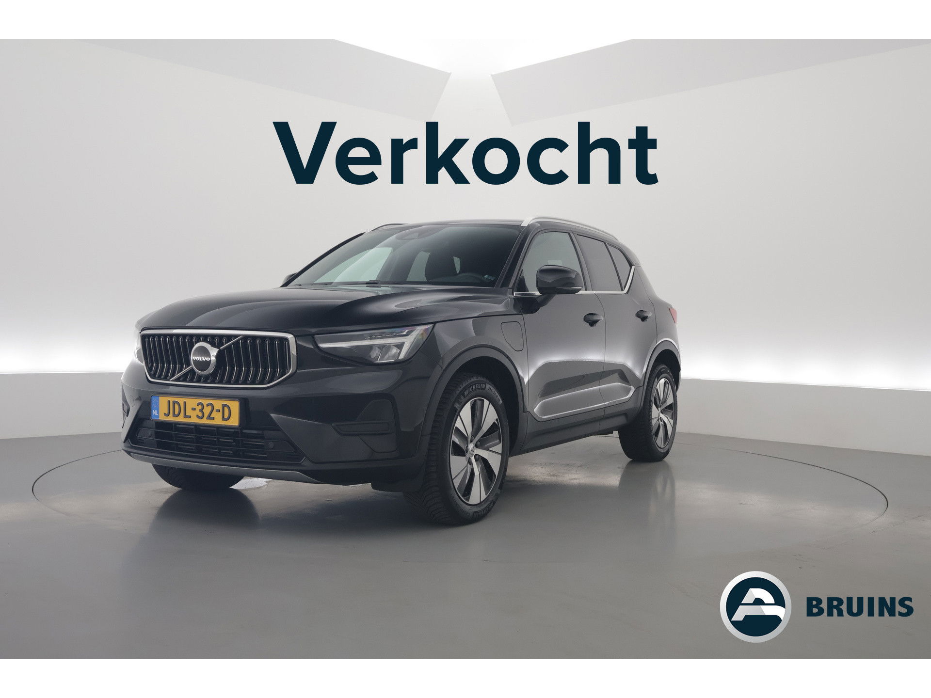 Volvo XC40 1.5 T4 Plug-in hybrid Core Bright | Facelift | Camera | Navi | Stoel- & Stuurverw. | CarPlay |
