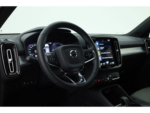 Volvo XC40 1.5 T4 Plug-in hybrid Core Bright | Facelift | Camera | Navi | Stoel- & Stuurverw. | CarPlay |