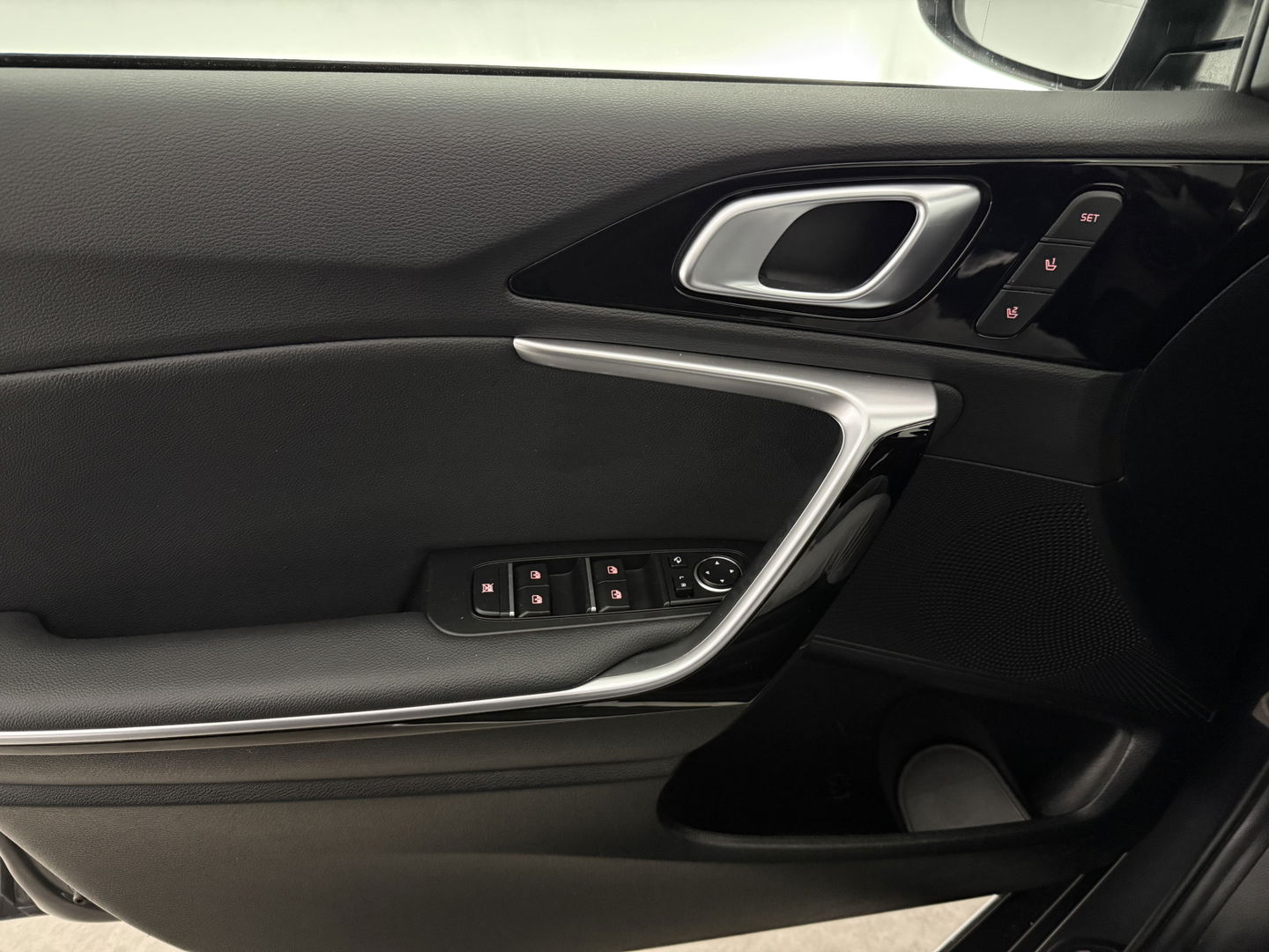 Kia Xceed 1.6 GDi PHEV ExecutiveLine | Pano | Memory | Virtual | Trekh. | Stoel/Stuur verwarmd | Keyless | Carplay