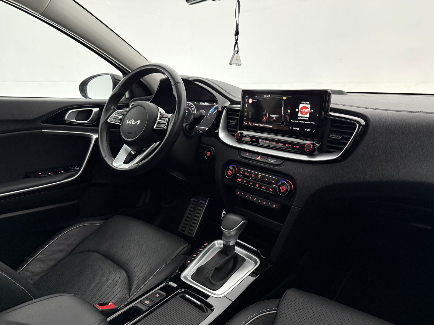 Kia Xceed 1.6 GDi PHEV ExecutiveLine | Pano | Memory | Virtual | Trekh. | Stoel/Stuur verwarmd | Keyless | Carplay