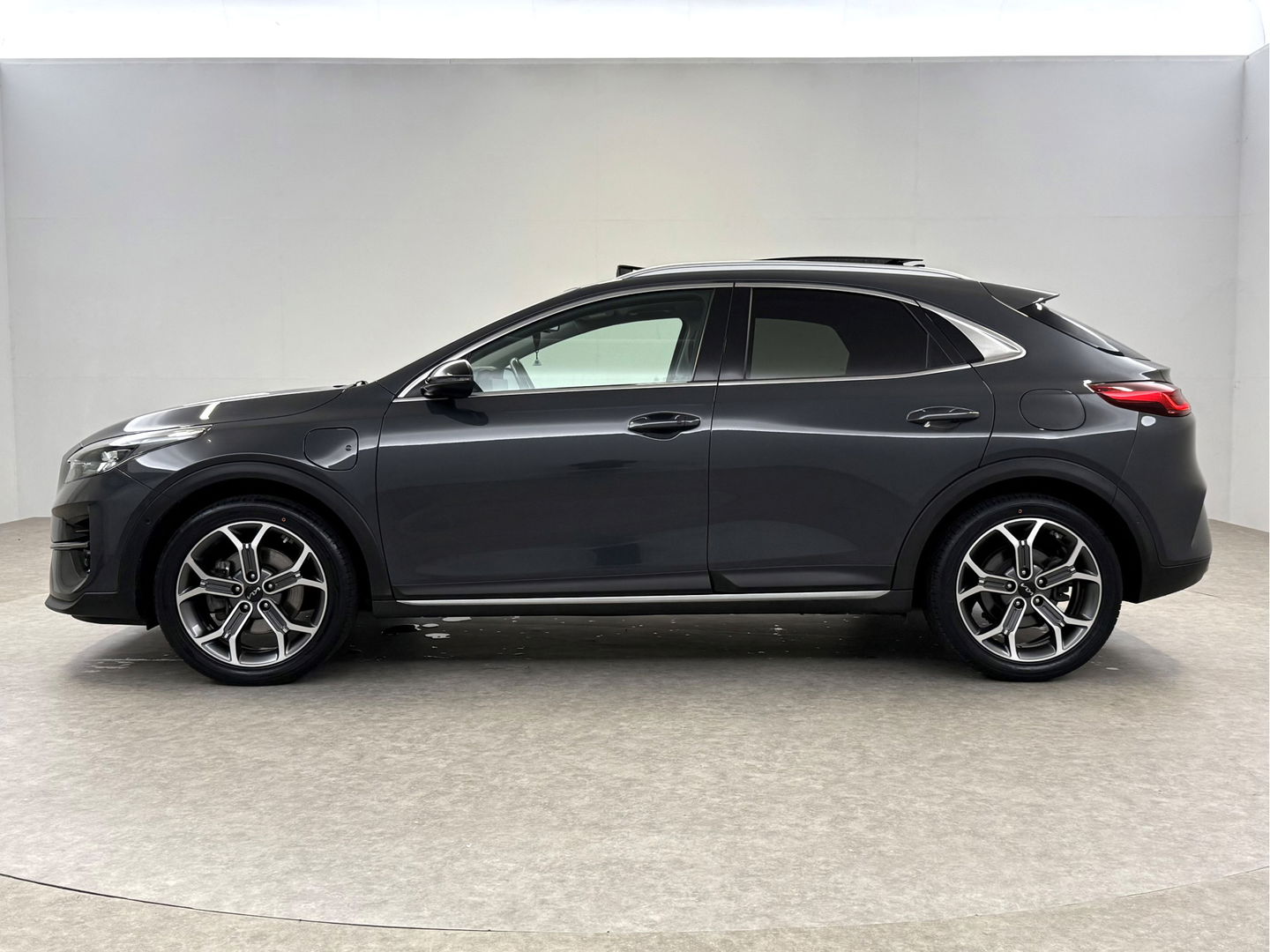 Kia Xceed 1.6 GDi PHEV ExecutiveLine | Pano | Memory | Virtual | Trekh. | Stoel/Stuur verwarmd | Keyless | Carplay