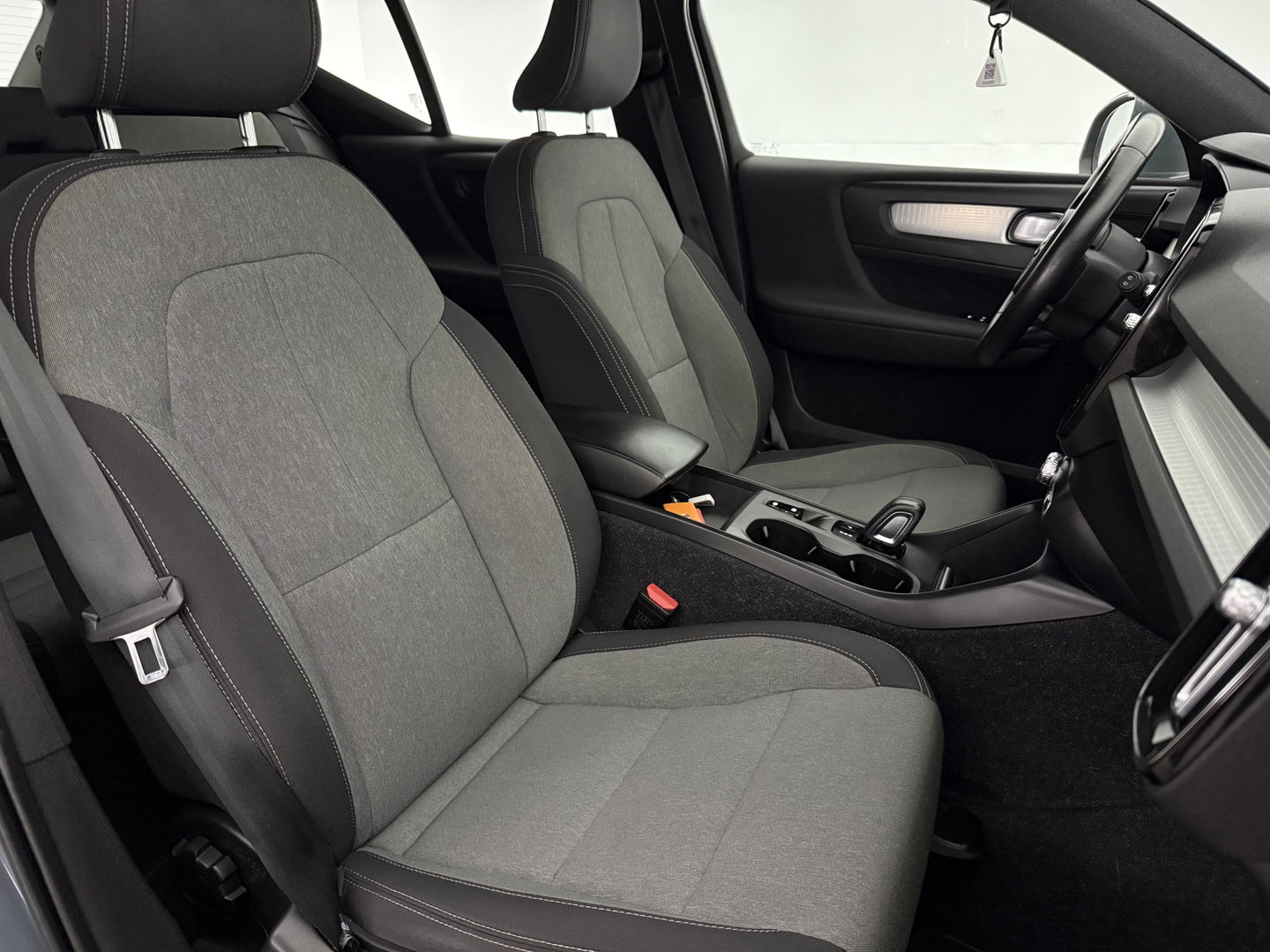 Volvo XC40 1.5 T5 Inscription | LED | Camera | Carplay | Clima | Cruise | Navi | Parkeers. Dodehoek l Trekh.