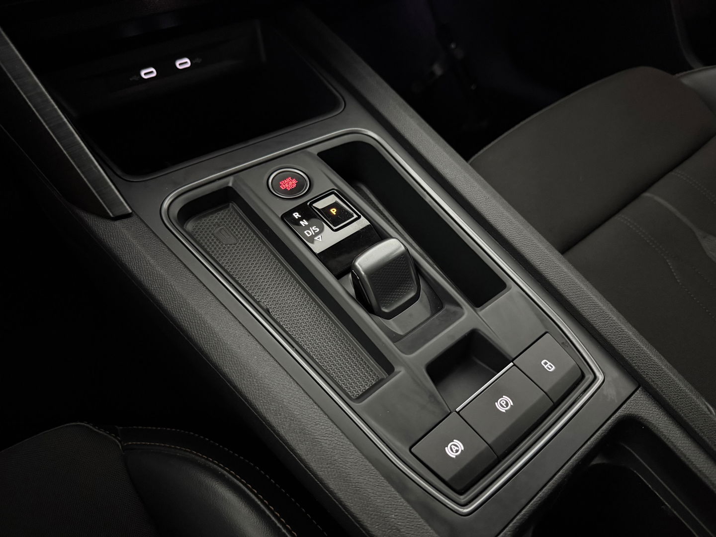 CUPRA Formentor 1.5 TSI | 150PK | LED | Sfeerverl. | Camera | Virtual | Carplay | Stuur/Stoelverw.