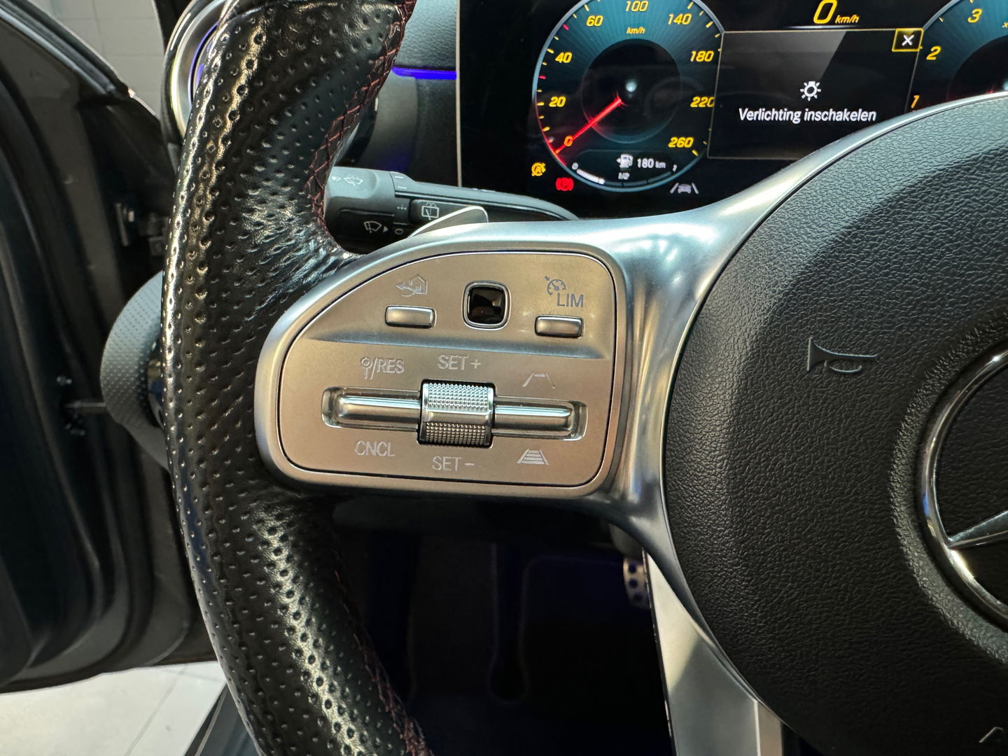 Mercedes-Benz A-Klasse 220 4MATIC AMG Pano|Sfeer|Night Pakket