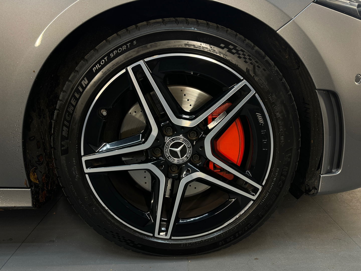 Mercedes-Benz A-Klasse 220 4MATIC AMG Pano|Sfeer|Night Pakket