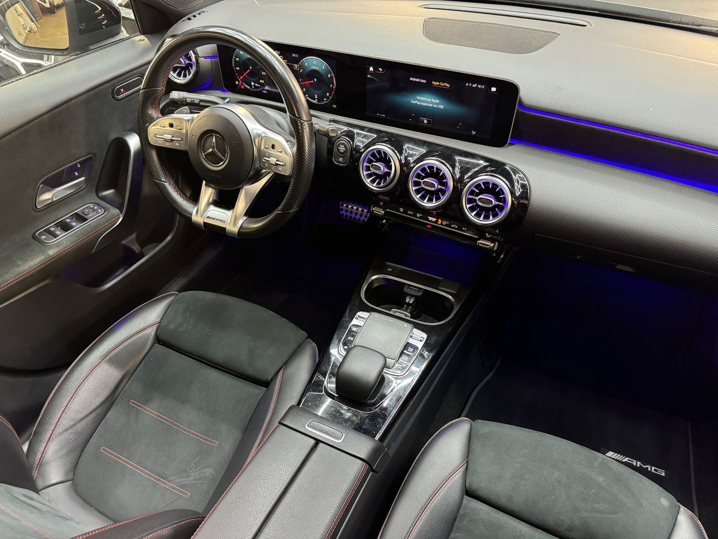 Mercedes-Benz A-Klasse 220 4MATIC AMG Pano|Sfeer|Night Pakket