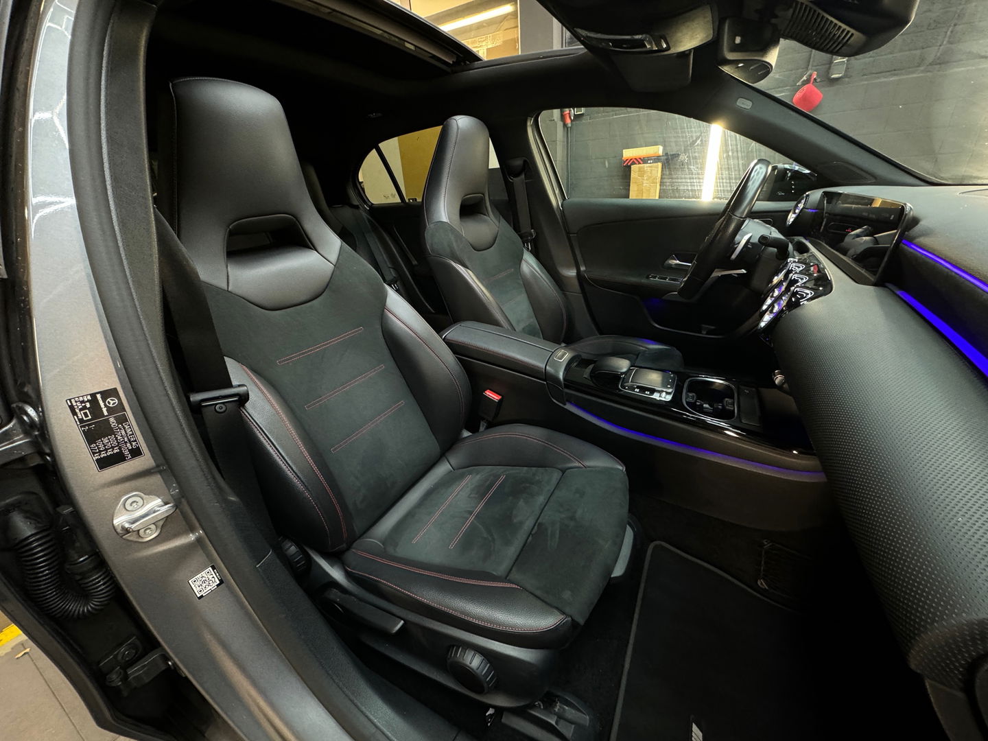 Mercedes-Benz A-Klasse 220 4MATIC AMG Pano|Sfeer|Night Pakket