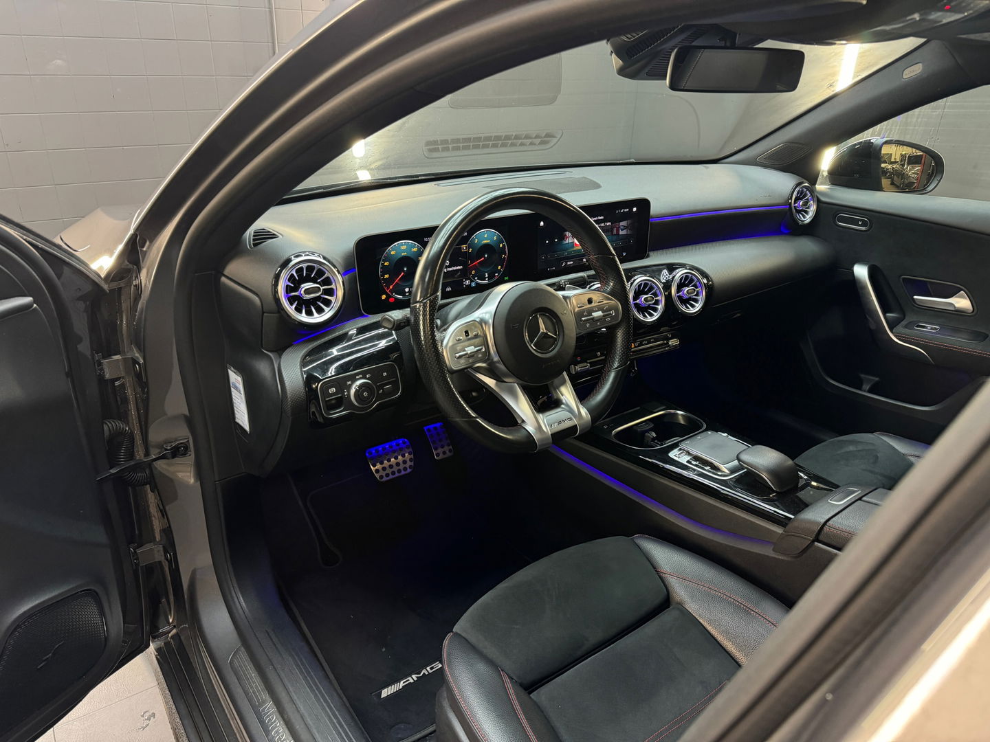 Mercedes-Benz A-Klasse 220 4MATIC AMG Pano|Sfeer|Night Pakket