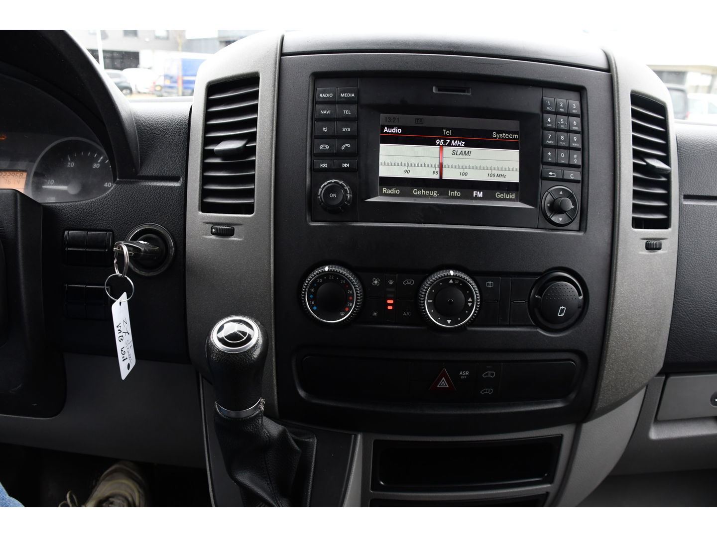 Mercedes-Benz Sprinter 516 2.2 CDI 366 Edition Camera, Cruise, 3500KG Trekhaak, Multimedia, 164PK, Automaat, Uniek!