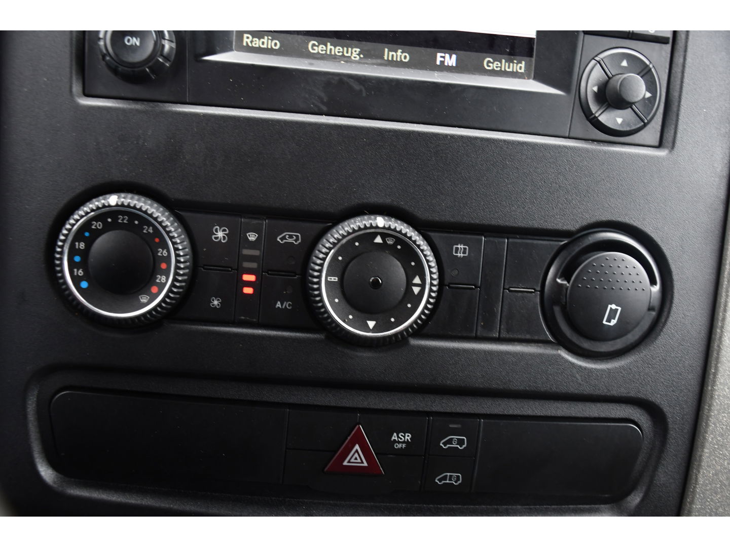 Mercedes-Benz Sprinter 516 2.2 CDI 366 Edition Camera, Cruise, 3500KG Trekhaak, Multimedia, 164PK, Automaat, Uniek!