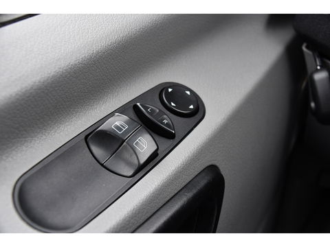 Mercedes-Benz Sprinter 516 2.2 CDI 366 Edition Camera, Cruise, 3500KG Trekhaak, Multimedia, 164PK, Automaat, Uniek!