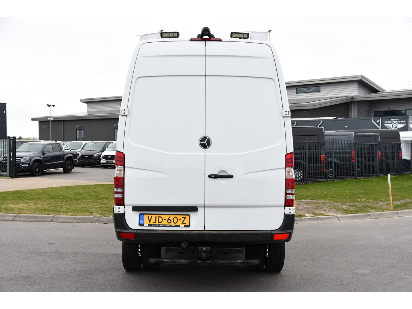 Mercedes-Benz Sprinter 516 2.2 CDI 366 Edition Camera, Cruise, 3500KG Trekhaak, Multimedia, 164PK, Automaat, Uniek!