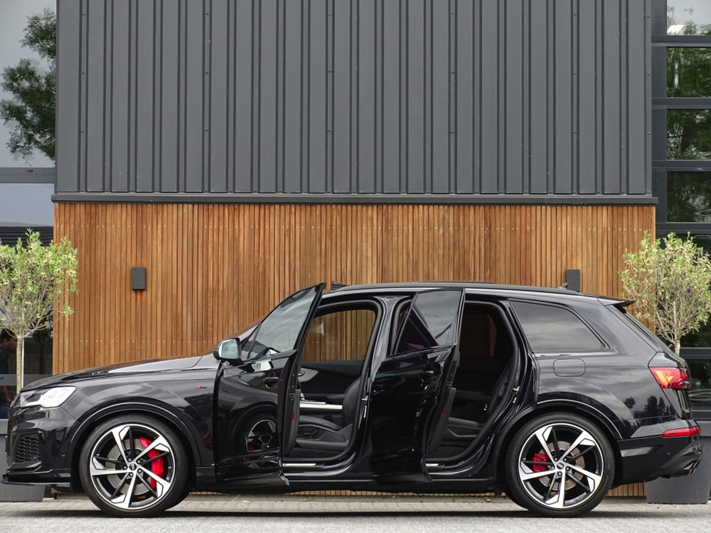 Audi Q7 55 TFSIe 394PK Quattro / SQ7 Edit. / Laser / B&O / ACC / 360°