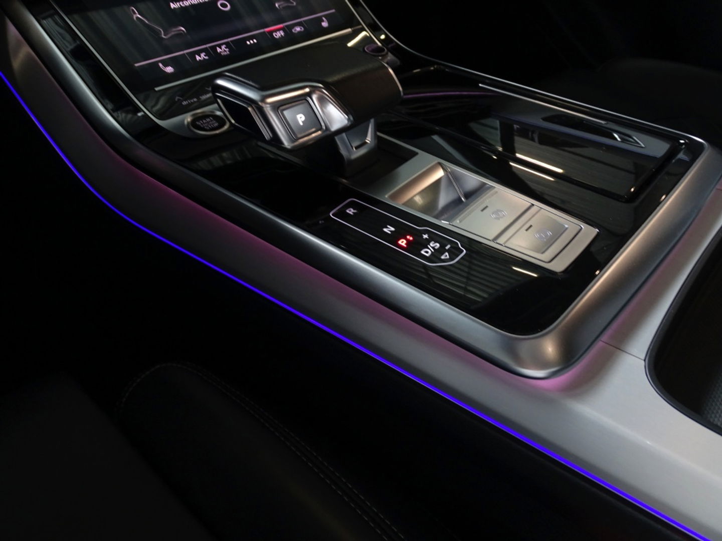 Audi Q7 60 TFSIe 450PK Quattro / Laser / RS Edit. / Softclose / 360°