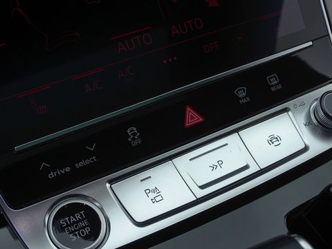 Audi Q7 60 TFSIe 450PK Quattro / Laser / RS Edit. / Softclose / 360°