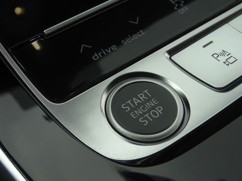 Audi Q7 60 TFSIe 450PK Quattro / Laser / RS Edit. / Softclose / 360°