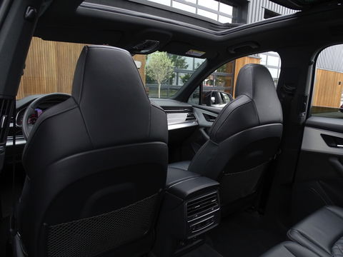 Audi Q7 60 TFSIe 450PK Quattro / Laser / RS Edit. / Softclose / 360°