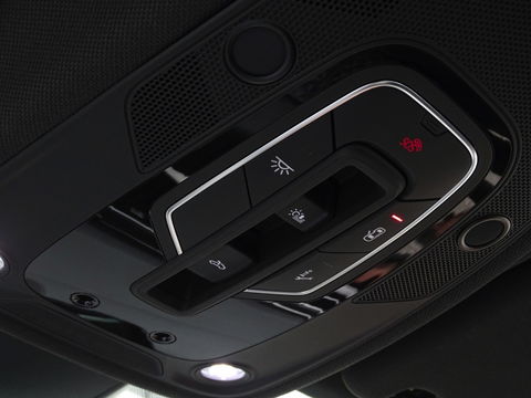 Audi Q7 60 TFSIe 450PK Quattro / Laser / RS Edit. / Softclose / 360°