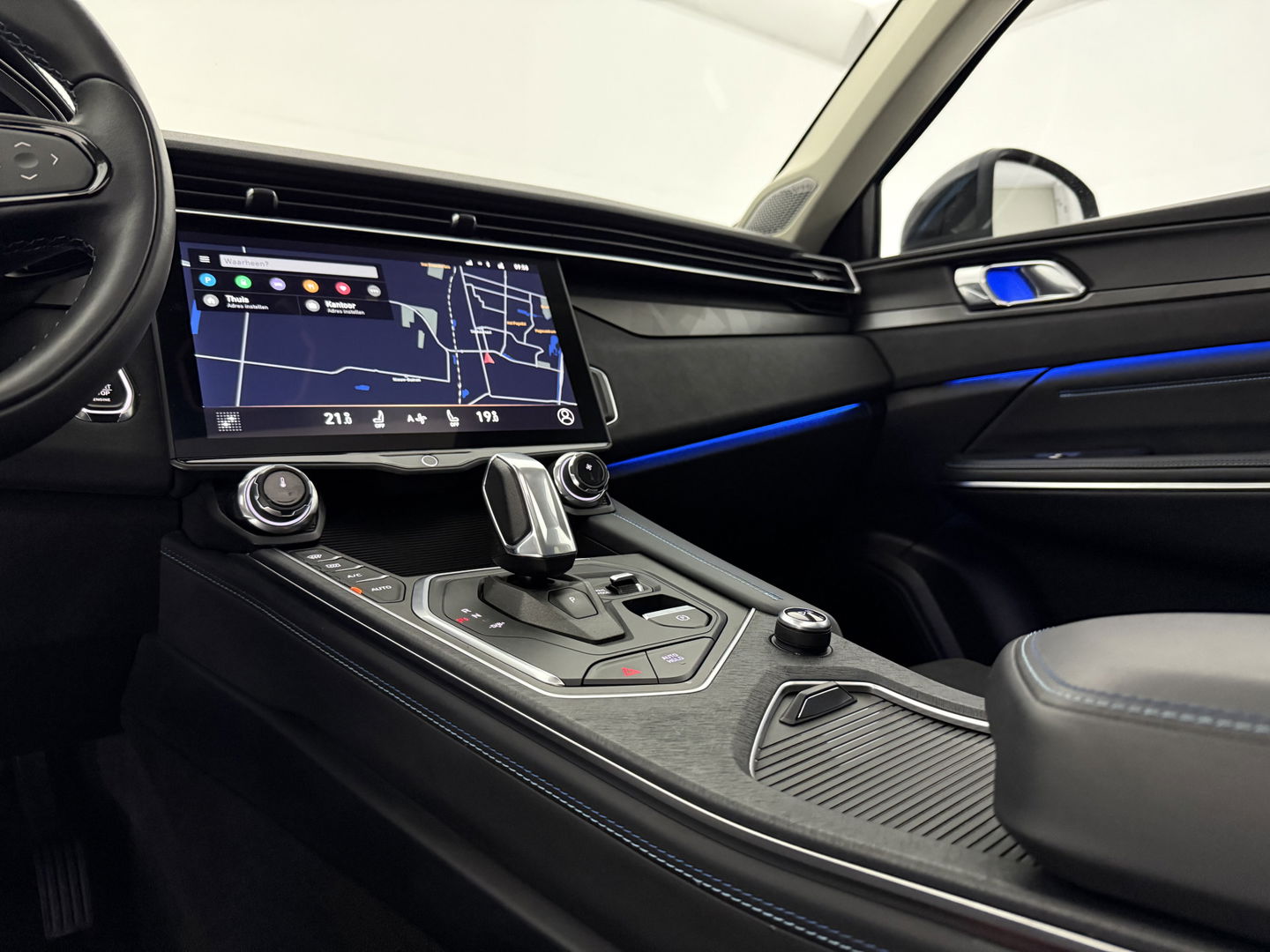 Lynk Co 01 1.5 | Pano | 360° | Virtual | Sfeerverl. | Memory | LED | Carplay