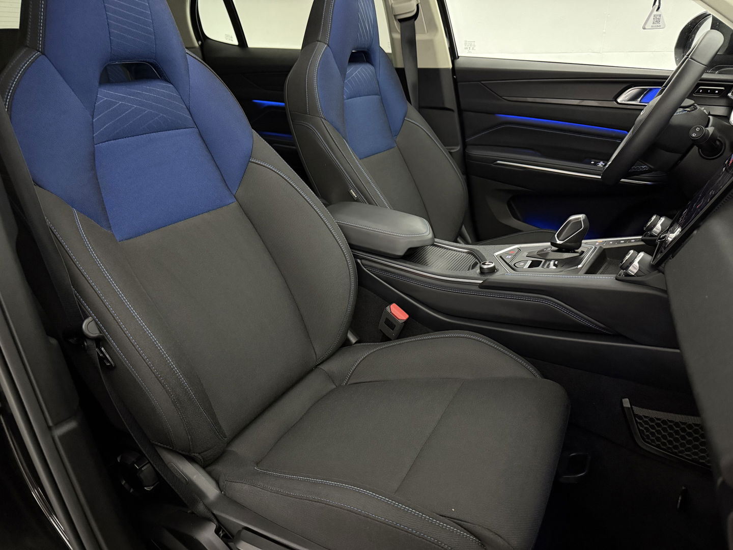 Lynk Co 01 1.5 | Pano | 360° | Virtual | Sfeerverl. | Memory | LED | Carplay