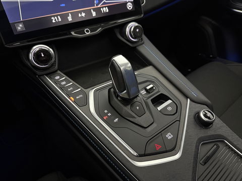 Lynk Co 01 1.5 | Pano | 360° | Virtual | Sfeerverl. | Memory | LED | Carplay