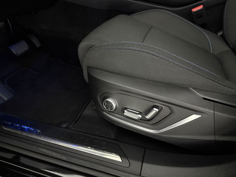 Lynk Co 01 1.5 | Pano | 360° | Virtual | Sfeerverl. | Memory | LED | Carplay