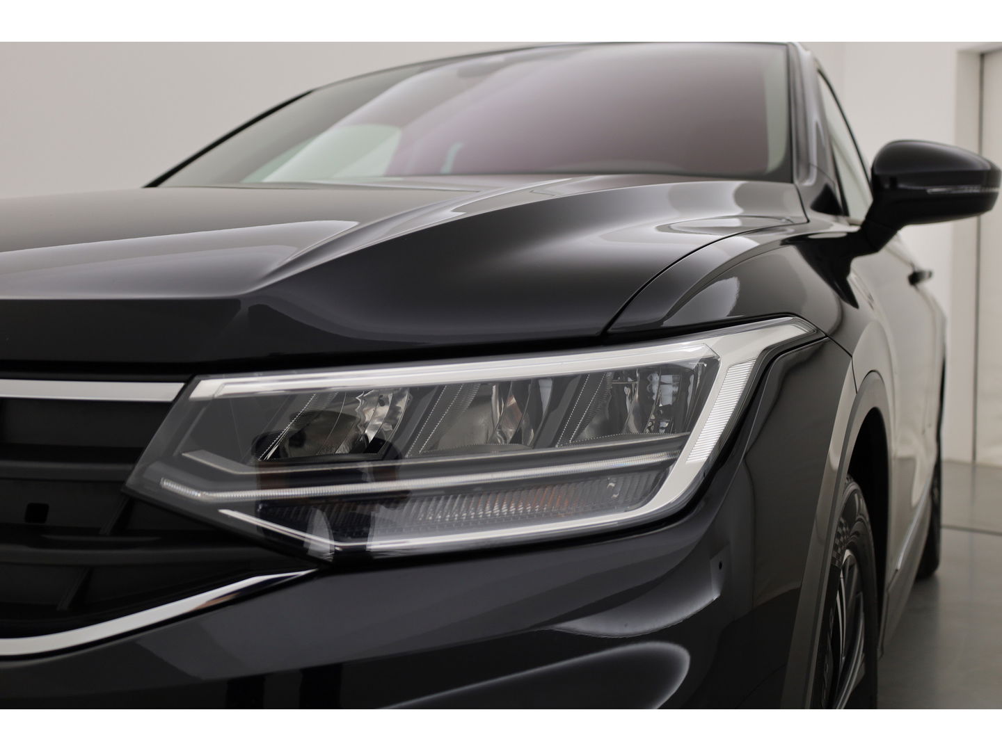 Volkswagen Tiguan 1.5 TSI DSG 150pk ACT | Navi | Camera | Travel Assist | Stoel- Stuurverw. | Dodehoekdet.