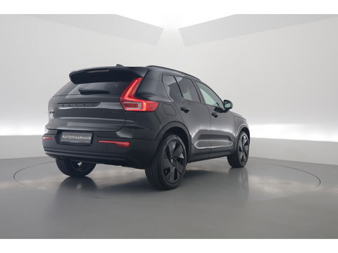 Volvo XC40 2.0 B3 Black Edition | Adapt. Cruise | Dodehoek | 360cam | CarPlay | Harman Kardon