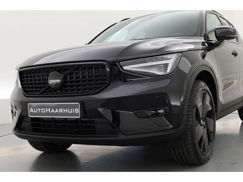 Volvo XC40 2.0 B3 Black Edition | Adapt. Cruise | Dodehoek | 360cam | CarPlay | Harman Kardon