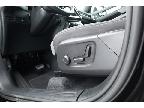 Volvo XC40 2.0 B3 Black Edition | Adapt. Cruise | Dodehoek | 360cam | CarPlay | Harman Kardon