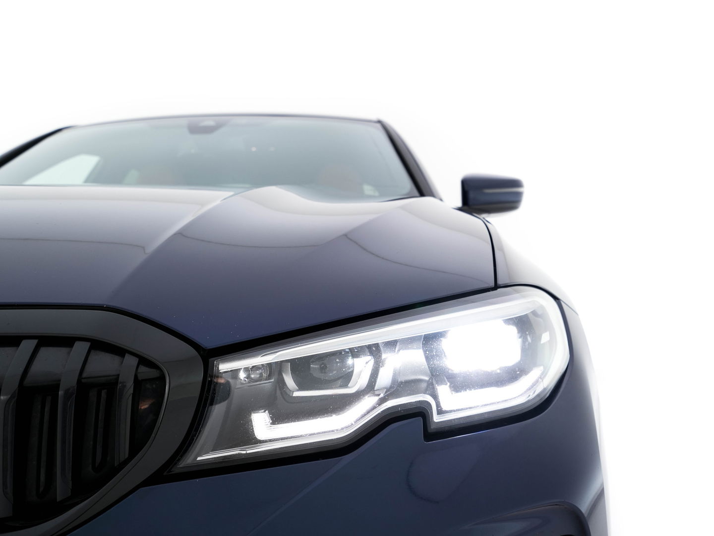 BMW 3-serie 330e eDrive M-Sportpack Edition Plug-In (INCL-BTW) *LUXURY-LEATHER | FULL-LED | HEATED-SPORTSEATS | DIGI-COCKPIT | HIFI-SOUND | NAVI-FULLMAP | AMBIENT-LIGHT | PRIVACY-GLASS | SHIFT-PADDLES | KEYLESS | DAB | ECC | PDC | CARPLAY | ..