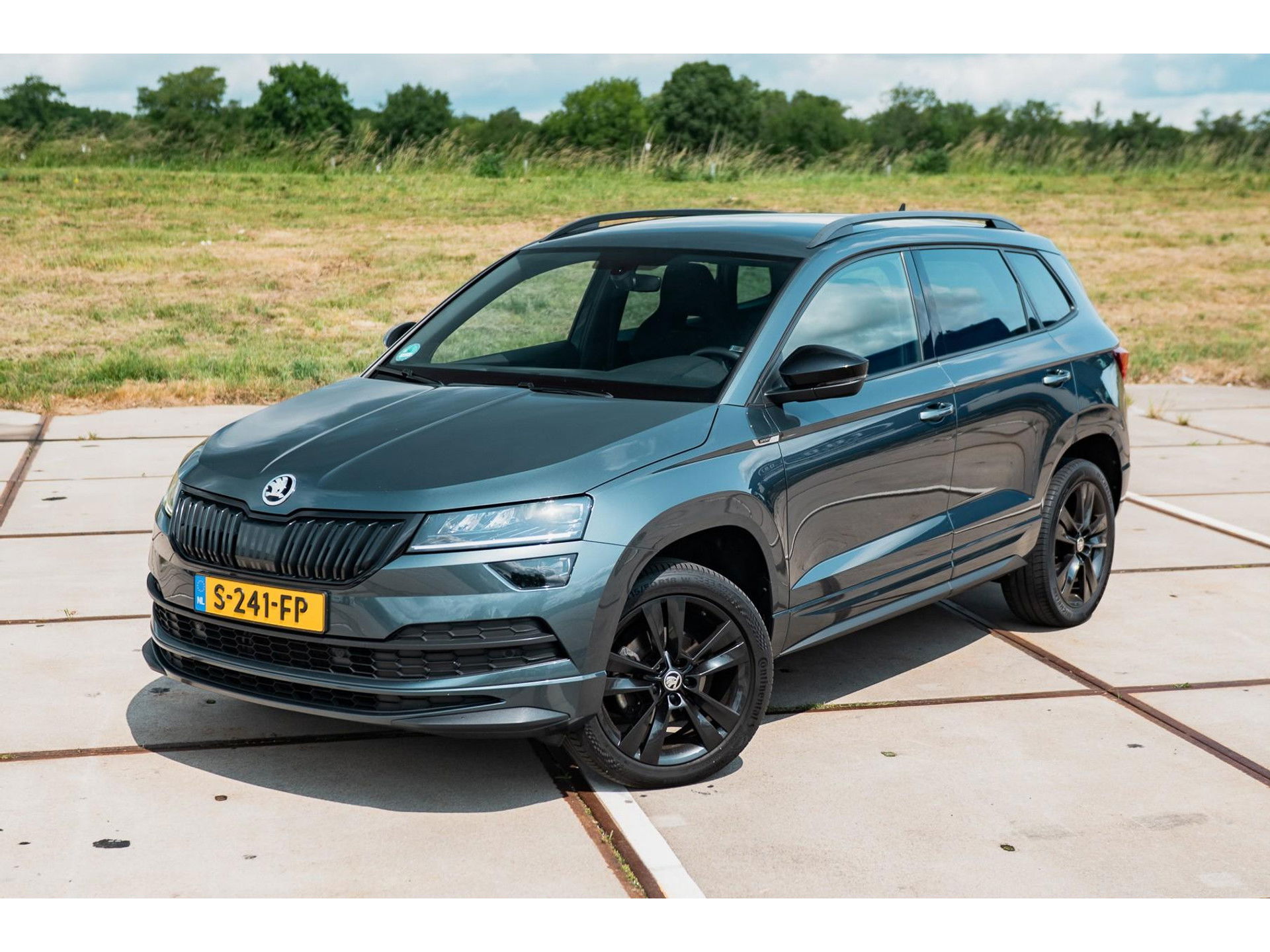 Škoda Karoq 1.5 TSI 150PK DSG Sportline | TREKHAAK  | DIGI DASH | NAVI | ELEKTRISCH BEDIENBARE ACHTERKLEP | ADAPTIVE CRUISE CONTROL