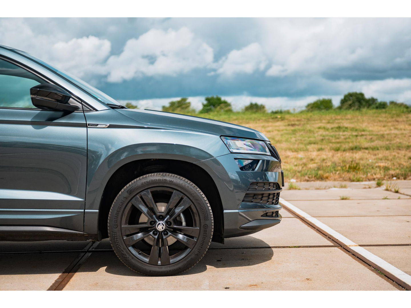 Škoda Karoq 1.5 TSI 150PK DSG Sportline | TREKHAAK  | DIGI DASH | NAVI | ELEKTRISCH BEDIENBARE ACHTERKLEP | ADAPTIVE CRUISE CONTROL