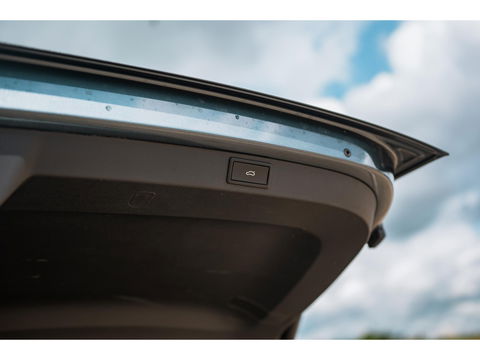 Škoda Karoq 1.5 TSI 150PK DSG Sportline | TREKHAAK  | DIGI DASH | NAVI | ELEKTRISCH BEDIENBARE ACHTERKLEP | ADAPTIVE CRUISE CONTROL