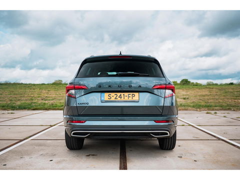 Škoda Karoq 1.5 TSI 150PK DSG Sportline | TREKHAAK  | DIGI DASH | NAVI | ELEKTRISCH BEDIENBARE ACHTERKLEP | ADAPTIVE CRUISE CONTROL