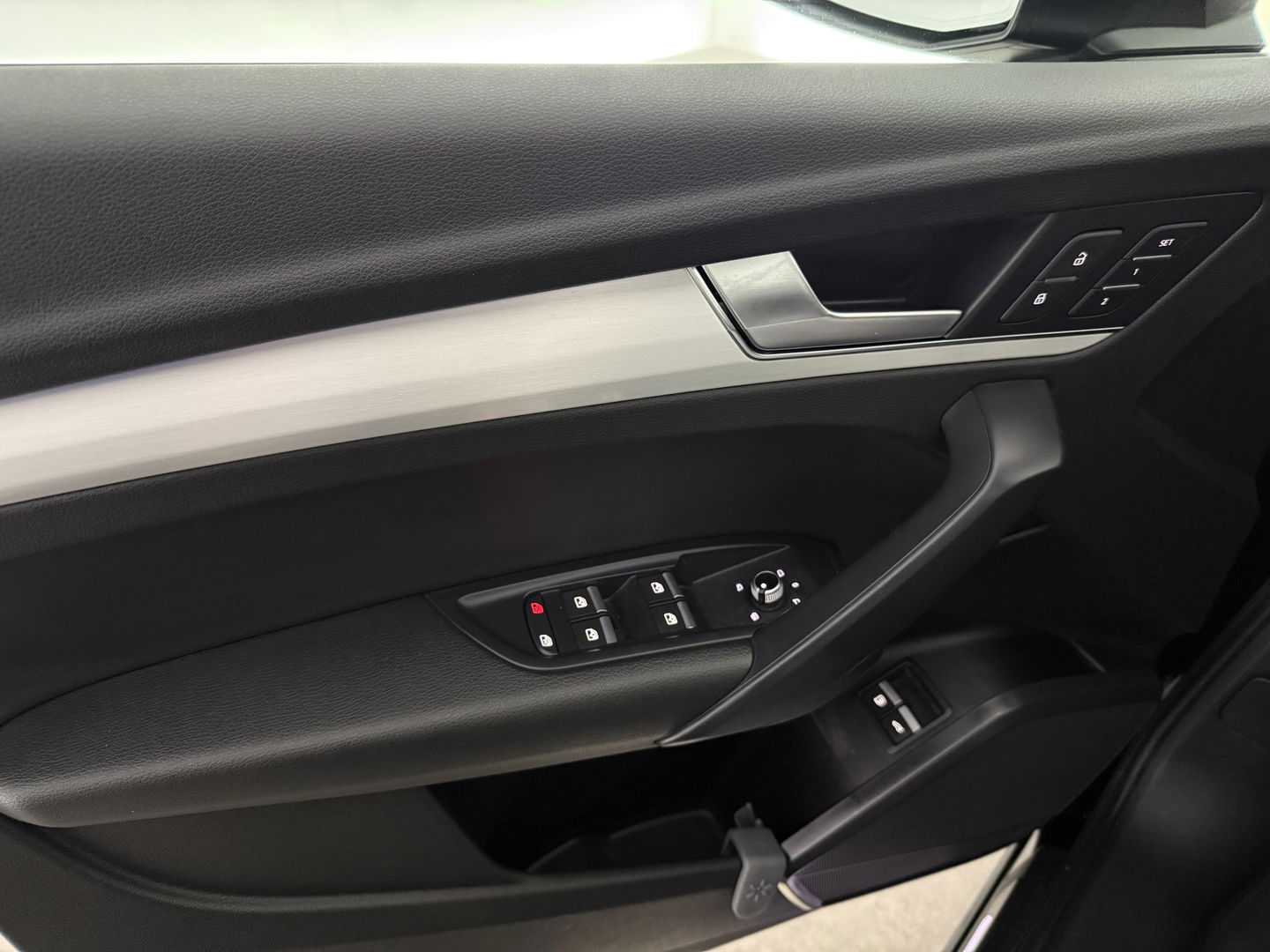 Audi Q5 50 TFSI e Quattro S-line | Pano | Luchtvering | Memory | Sfeerverl. | Trekh. | Carplay | Parkeersens. | Keyless | NAP