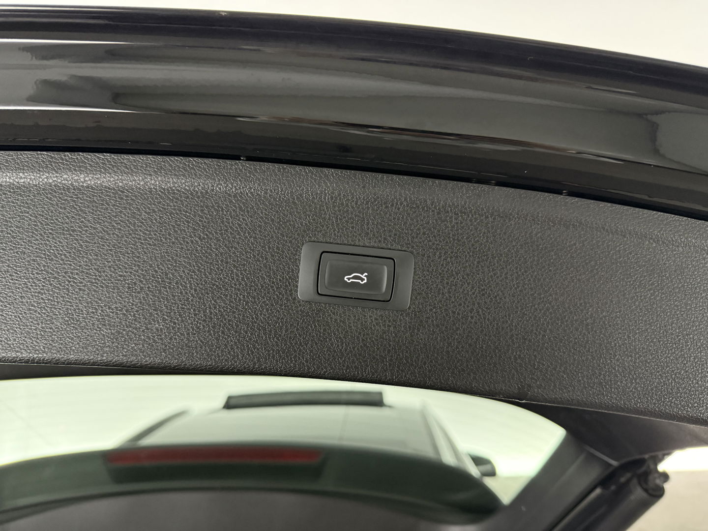 Audi Q5 50 TFSI e Quattro S-line | Pano | Luchtvering | Memory | Sfeerverl. | Trekh. | Carplay | Parkeersens. | Keyless | NAP