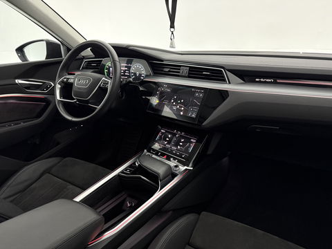 Audi e-tron 50 Quattro Business edition Plus 71 kWh | SOH 92% | Pano | Memory | Virtual | Sfeer | Camera | Carplay | Stoelverw. | Keyless | NAP