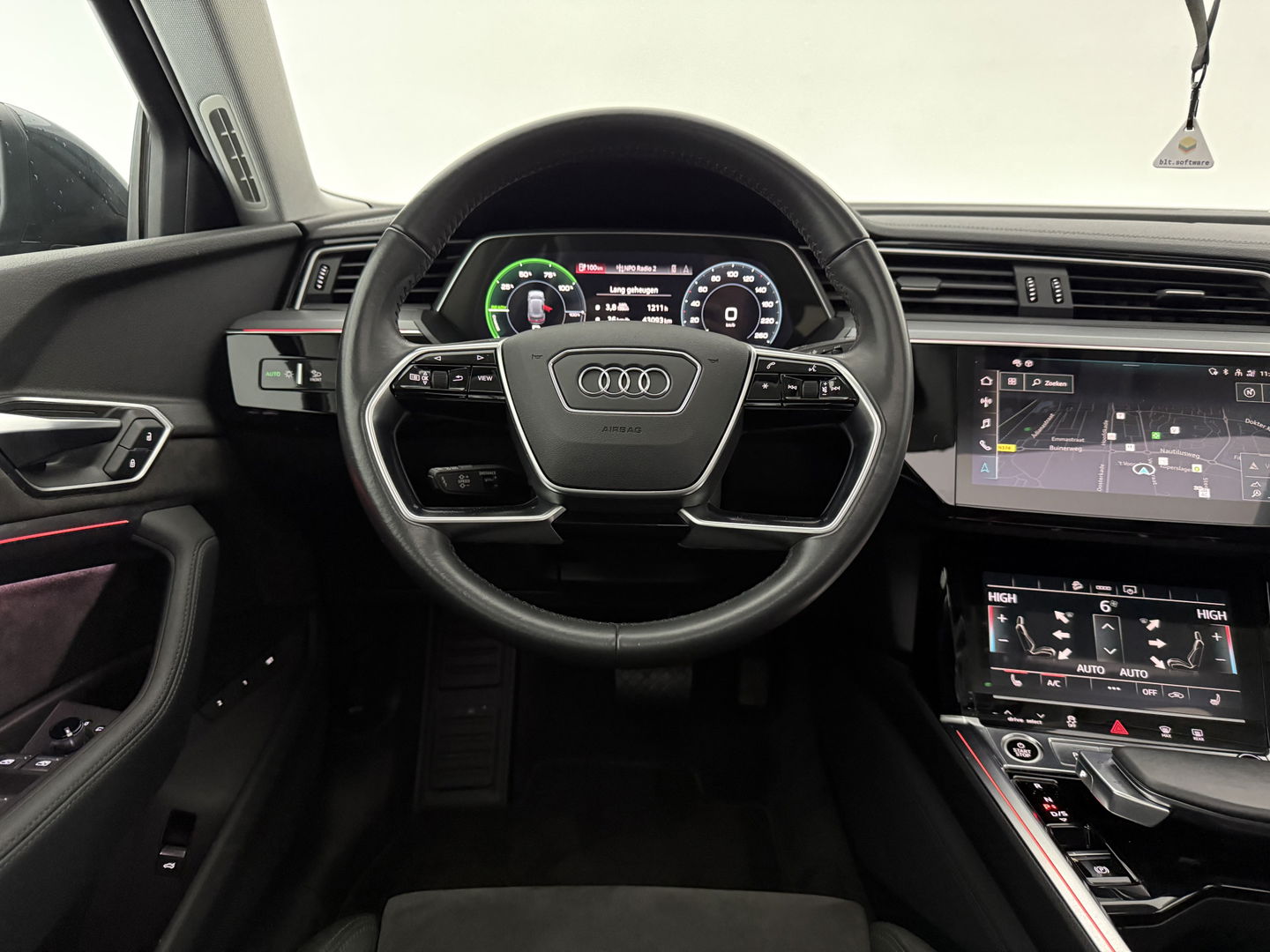 Audi e-tron 50 Quattro Business edition Plus 71 kWh | SOH 92% | Pano | Memory | Virtual | Sfeer | Camera | Carplay | Stoelverw. | Keyless | NAP