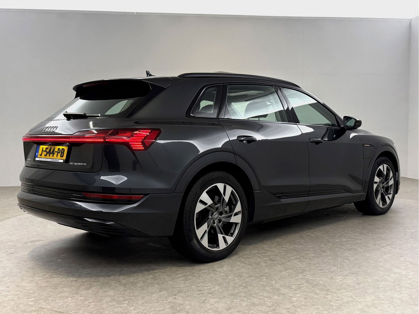 Audi e-tron 50 Quattro Business edition Plus 71 kWh | SOH 92% | Pano | Memory | Virtual | Sfeer | Camera | Carplay | Stoelverw. | Keyless | NAP