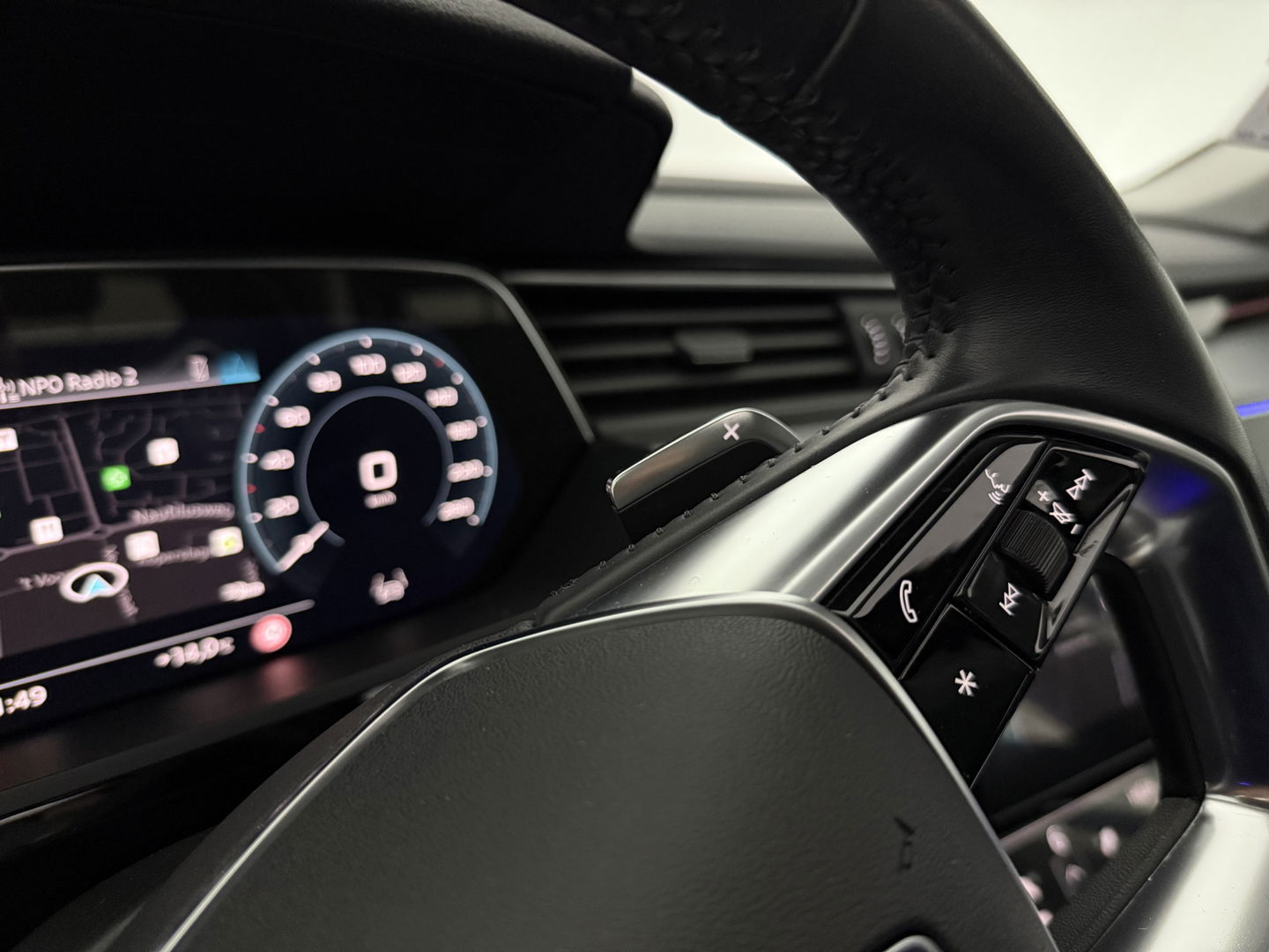 Audi e-tron 50 Quattro Business edition Plus 71 kWh | SOH 92% | Pano | Memory | Virtual | Sfeer | Camera | Carplay | Stoelverw. | Keyless | NAP