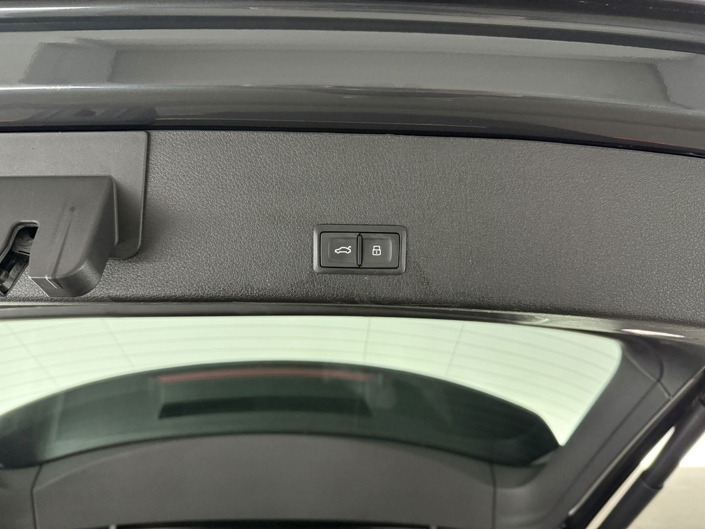 Audi e-tron 50 Quattro Business edition Plus 71 kWh | SOH 92% | Pano | Memory | Virtual | Sfeer | Camera | Carplay | Stoelverw. | Keyless | NAP