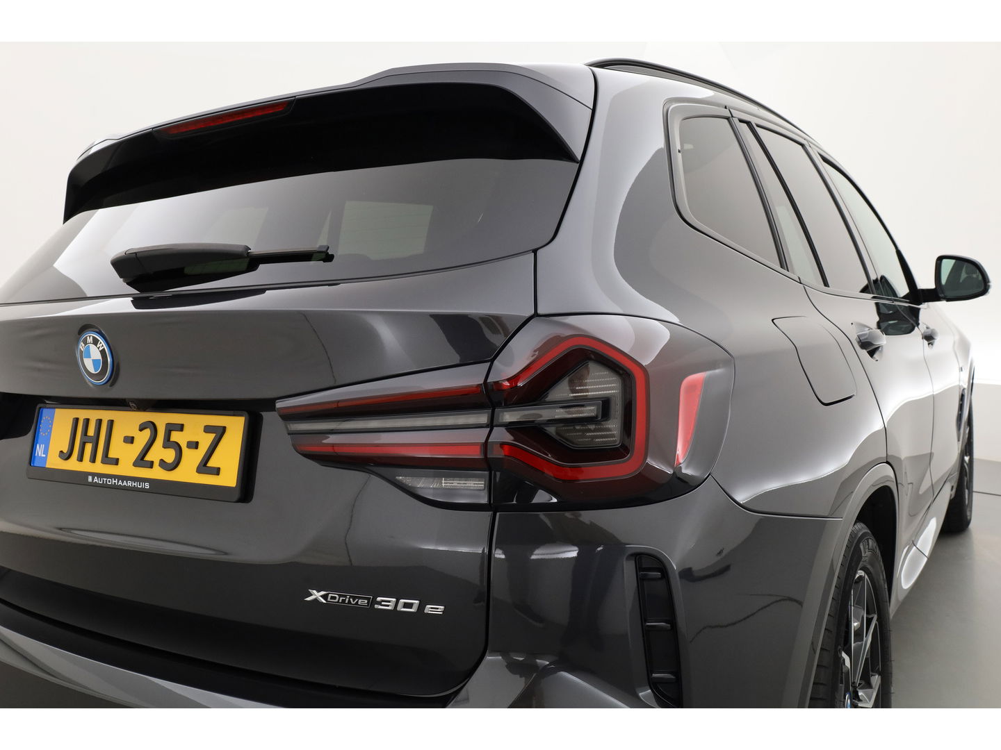 BMW X3 xDrive30e M Sport | Pano | Laser | Elek. Trekhaak | HUD | Keyless | 360cam | Stoel- Stuurverw.