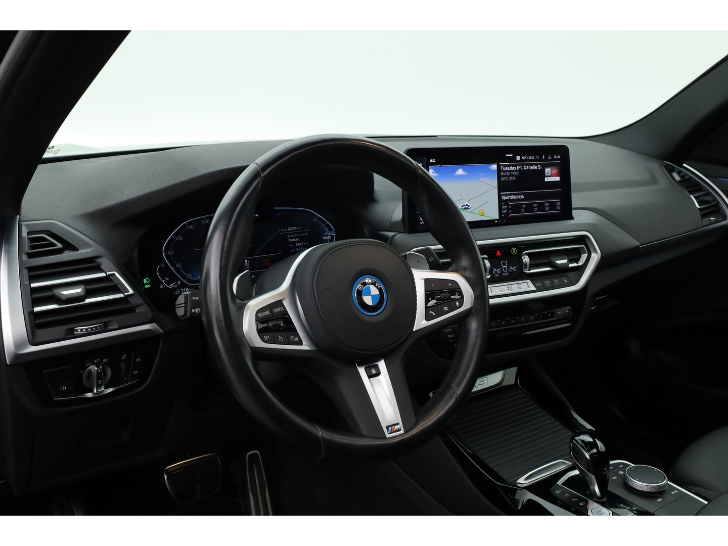 BMW X3 xDrive30e M Sport | Pano | Laser | Elek. Trekhaak | HUD | Keyless | 360cam | Stoel- Stuurverw.