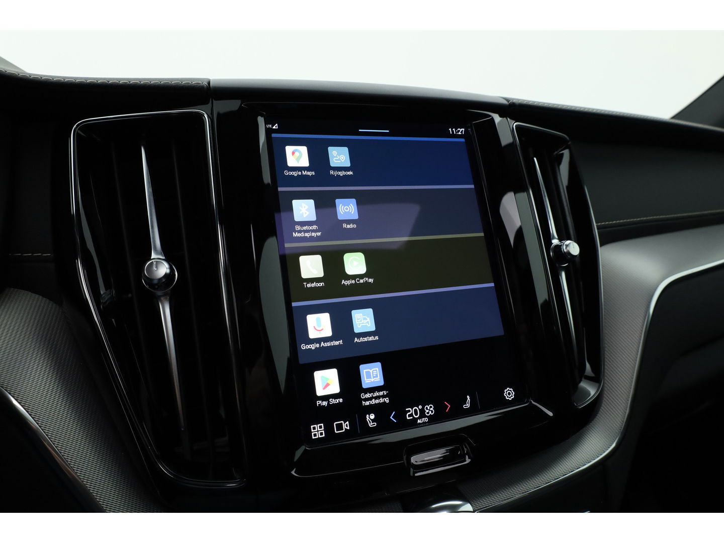 Volvo XC60 T6 Plug-in hybrid R-Design | Pano | Elek. Trekhaak | H&K | Pilot Assist | CarPlay | Navi | Stoel- Stuurverw.