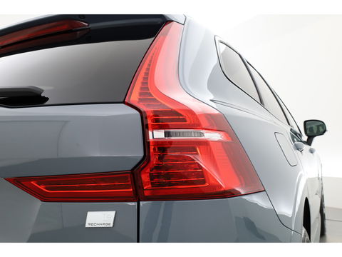 Volvo XC60 T6 Plug-in hybrid R-Design | Pano | Elek. Trekhaak | H&K | Pilot Assist | CarPlay | Navi | Stoel- Stuurverw.